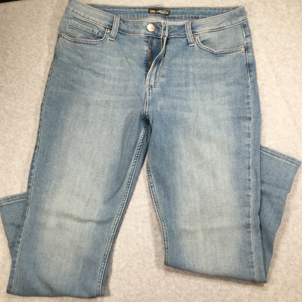 Lee Women's Light Blue Straight Leg Jeans